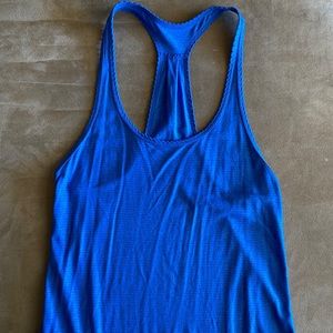 Lululemon royal blue scalloped tank size 4